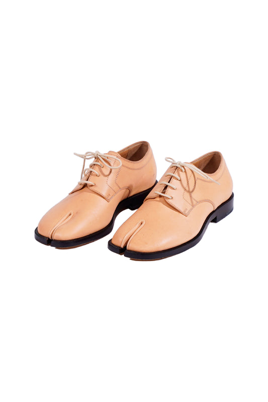 Maison Margiela Tabi Leather Lace-up Derby Beige - Xia Office